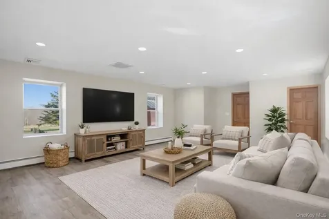 180 Hardenburgh Road Pine Bush NY 12566