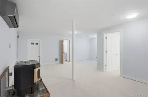 180 Hardenburgh Road Pine Bush NY 12566