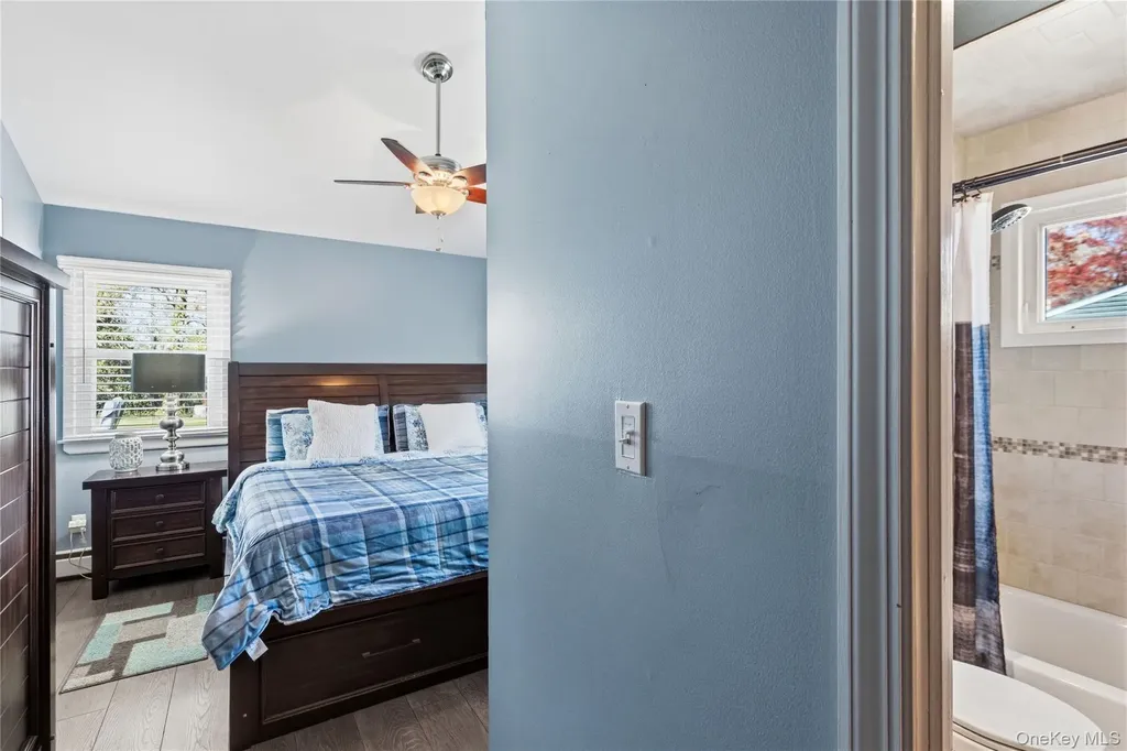 21 Elkin Drive Middle Island NY 11953