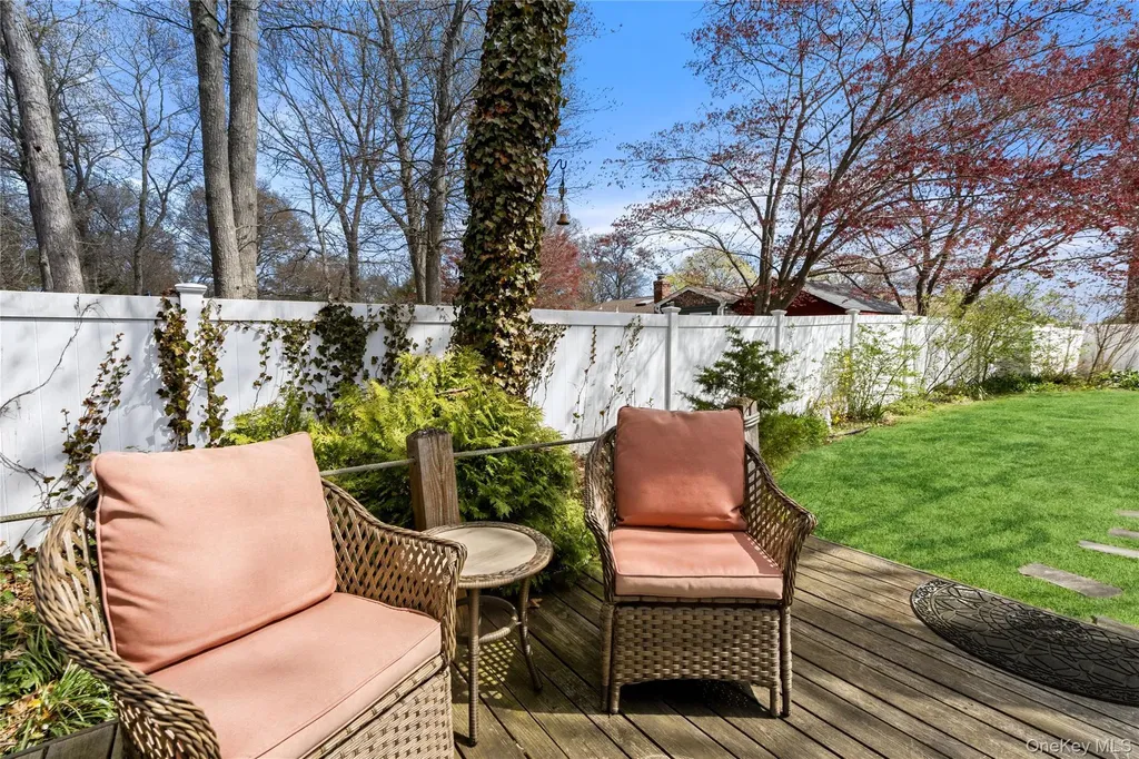 21 Elkin Drive Middle Island NY 11953