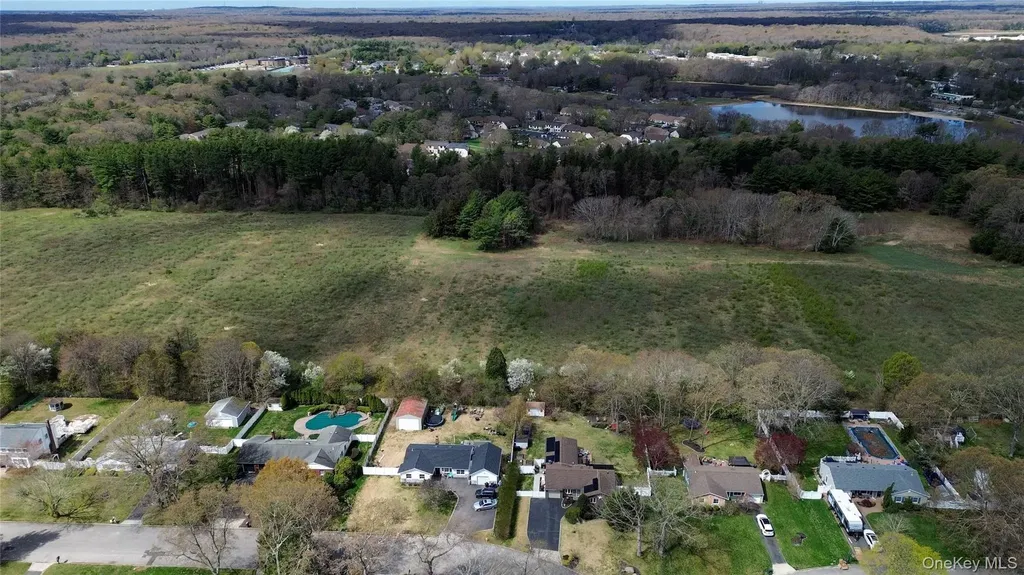 21 Elkin Drive Middle Island NY 11953