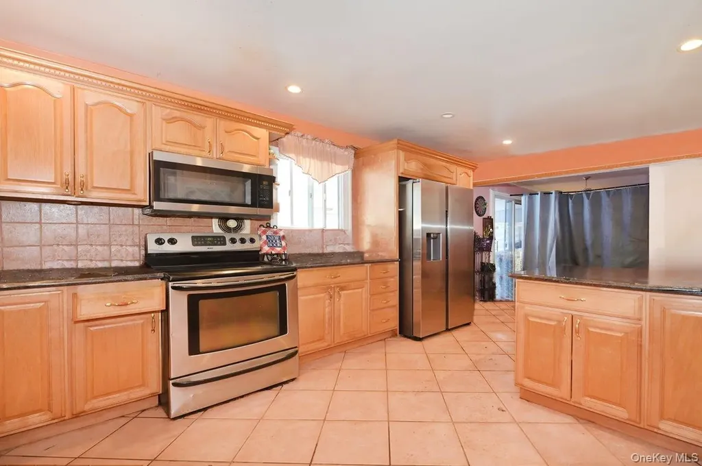 313 Warren Street West Babylon NY 11704
