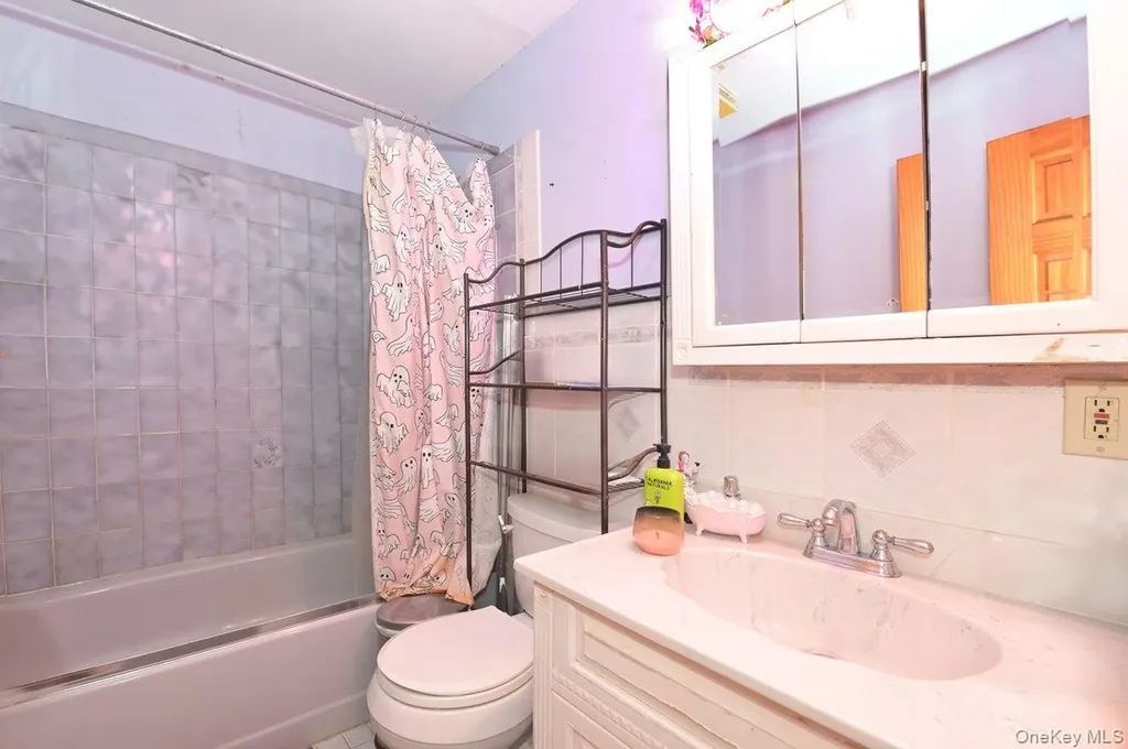 313 Warren Street West Babylon NY 11704