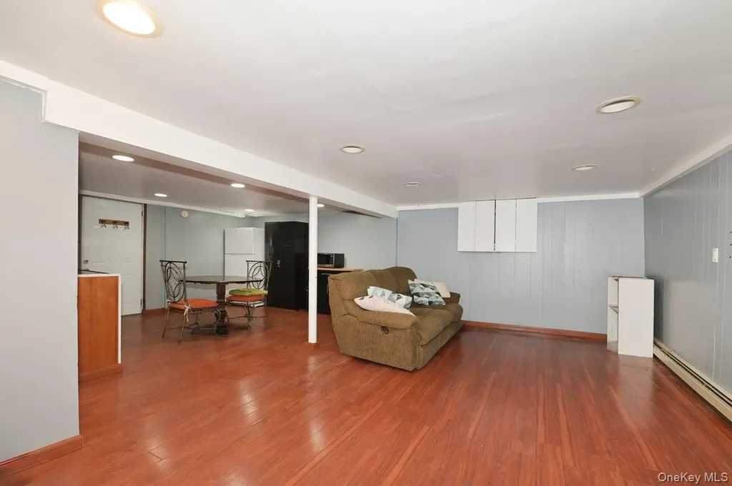 313 Warren Street West Babylon NY 11704