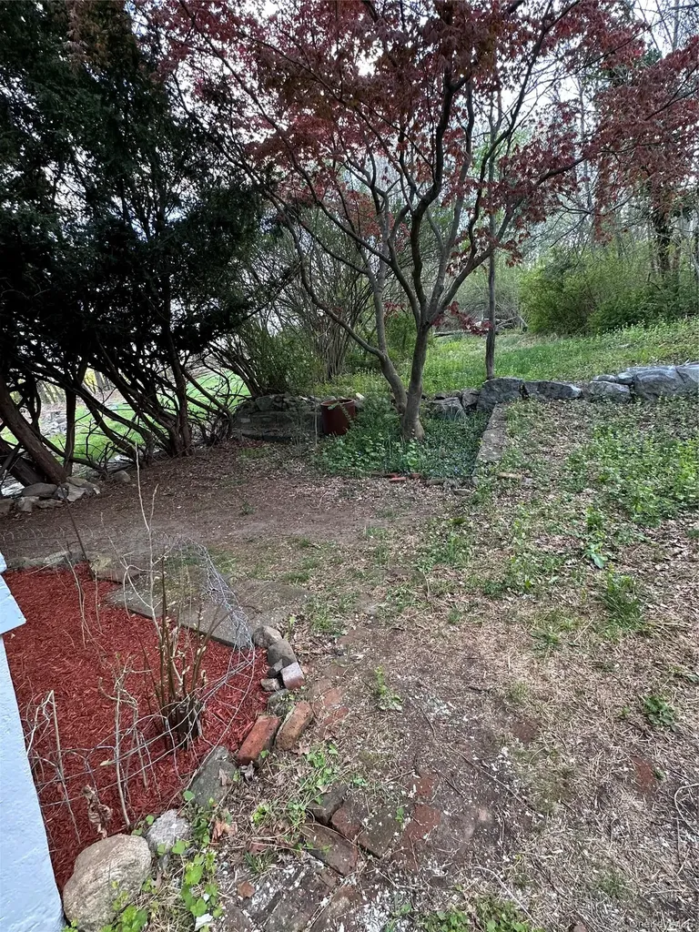 6 Pavilion Road Suffern NY 10901