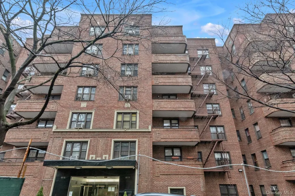 123-35 82nd Road Kew Gardens NY 11415