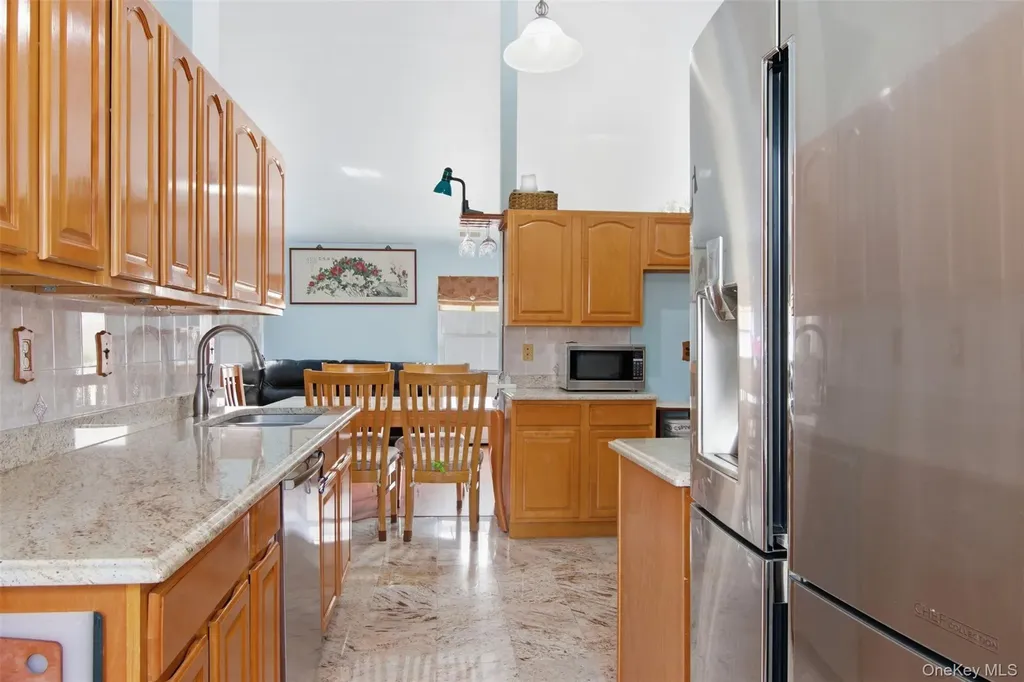 11 Royal Drive Coram NY 11727