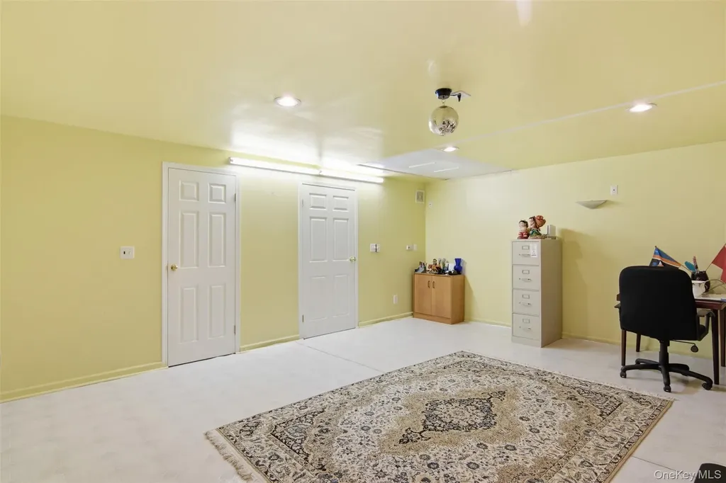11 Royal Drive Coram NY 11727