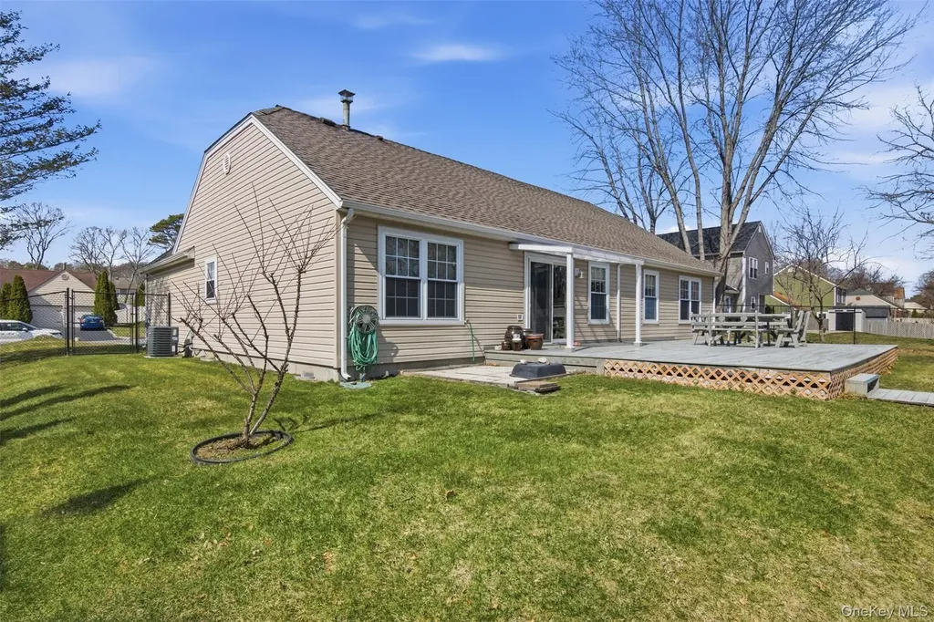 11 Royal Drive Coram NY 11727