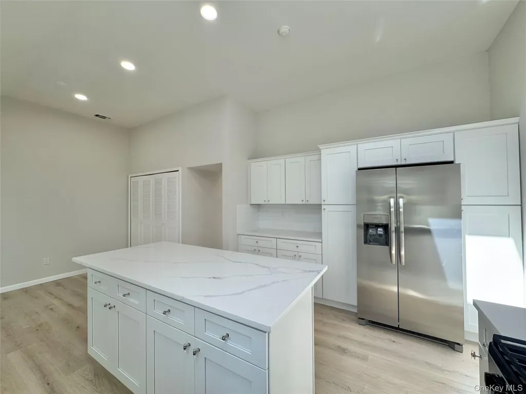 188 River Drive Moriches NY 11955