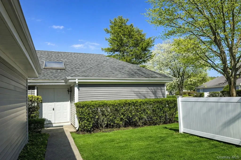 188 River Drive Moriches NY 11955