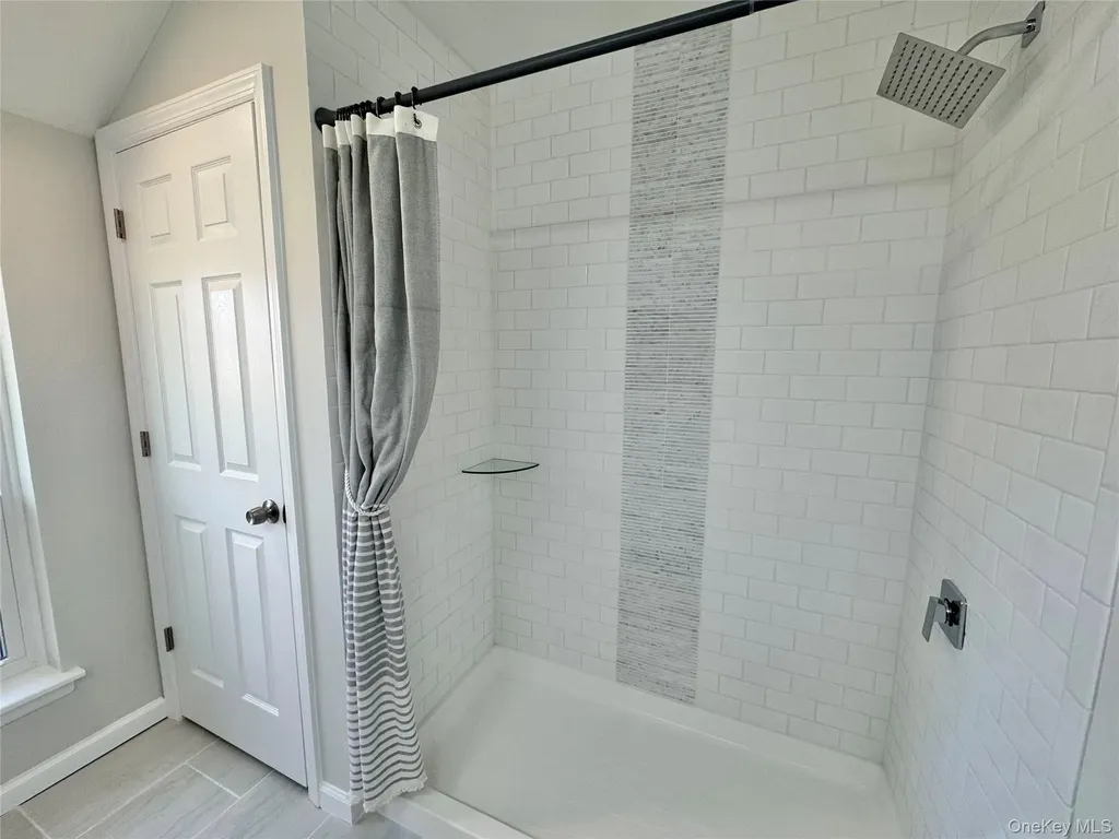 188 River Drive Moriches NY 11955
