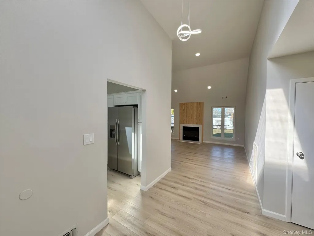 188 River Drive Moriches NY 11955