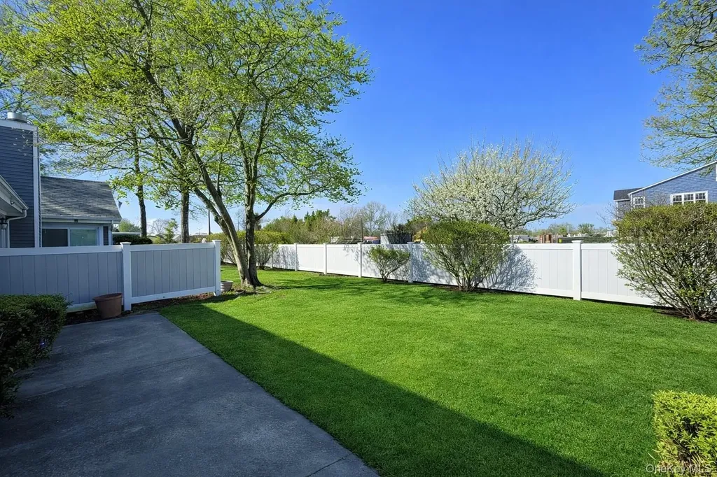 188 River Drive Moriches NY 11955