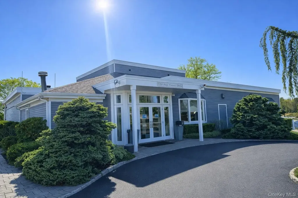188 River Drive Moriches NY 11955
