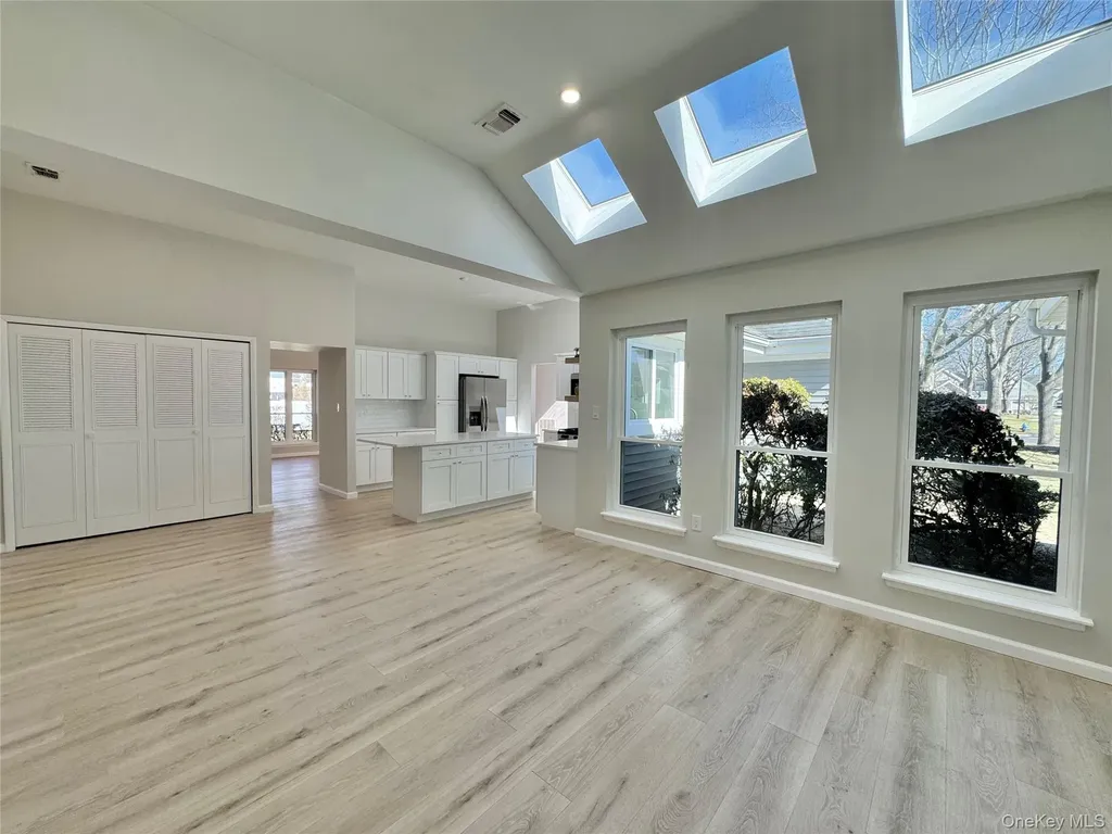 188 River Drive Moriches NY 11955