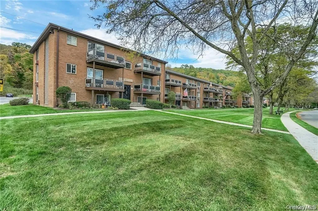 39 Tanager Road Monroe NY 10950