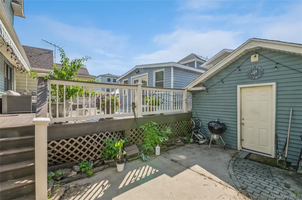 99-78 164th Road Howard Beach NY 11414
