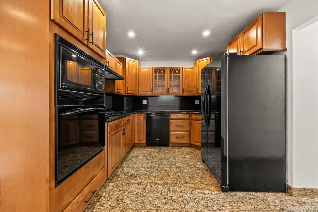 7716 25th Avenue Jackson Heights NY 11370