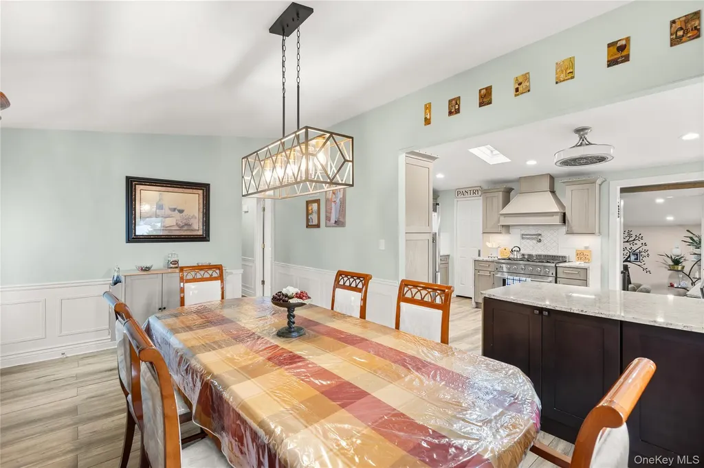 225 Montgomery Avenue West Babylon NY 11704
