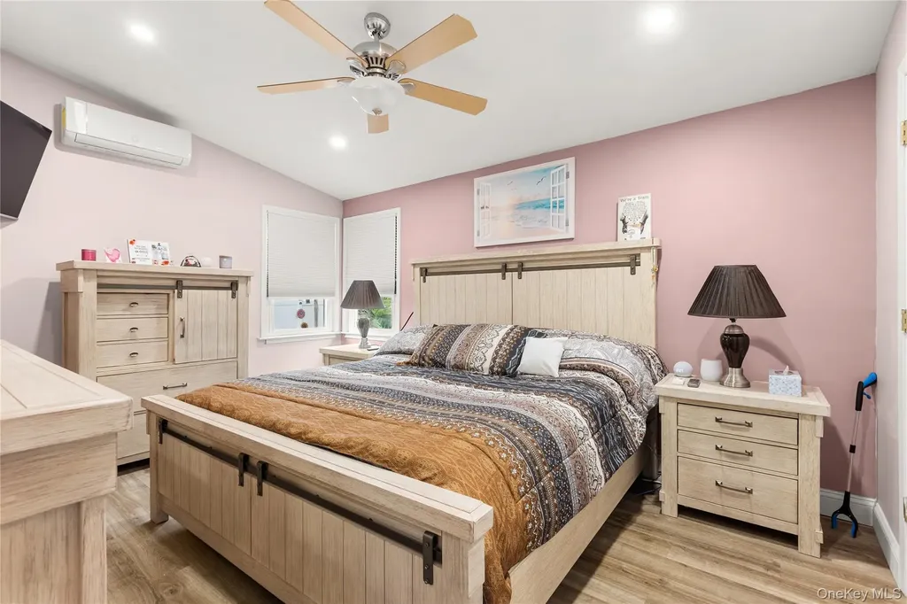 225 Montgomery Avenue West Babylon NY 11704