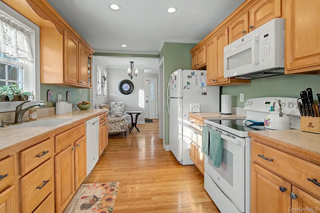 72 Harris Street Patchogue NY 11772