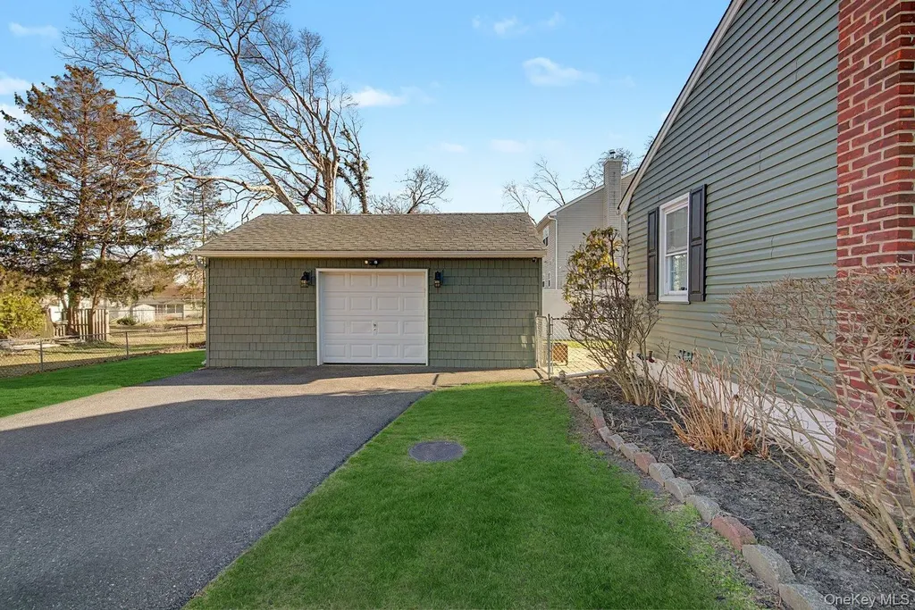 72 Harris Street Patchogue NY 11772