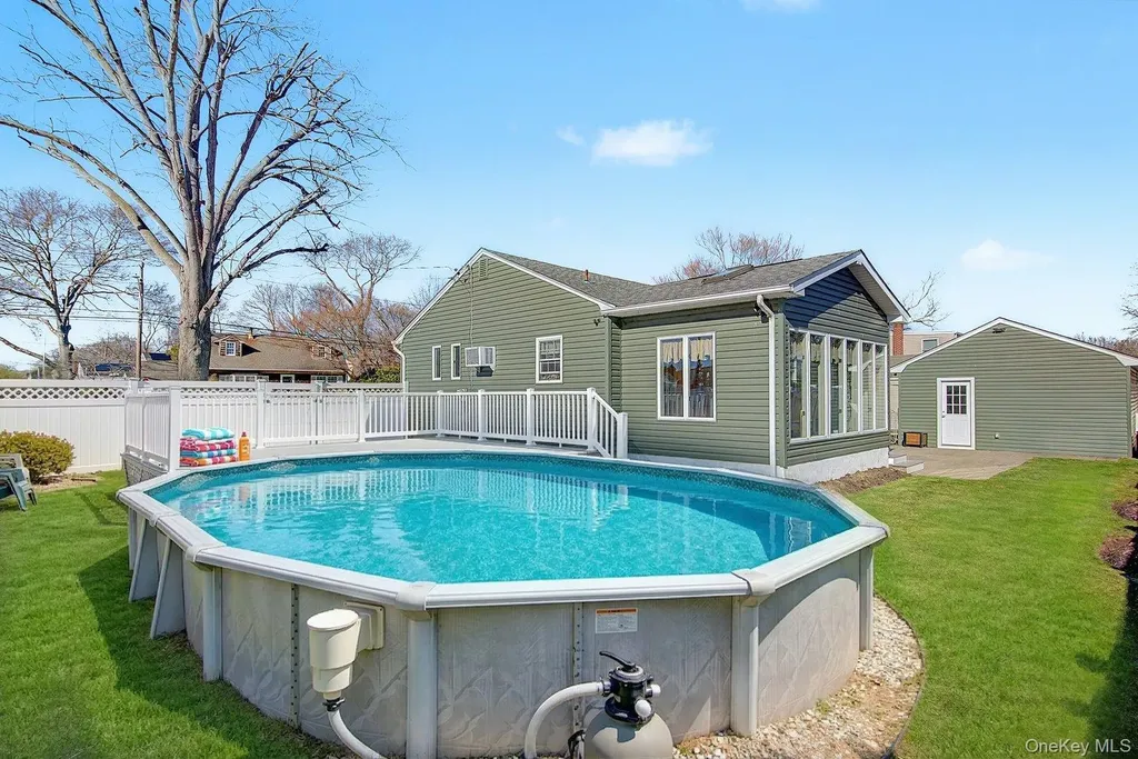 72 Harris Street Patchogue NY 11772