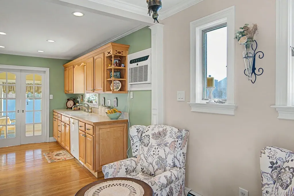 72 Harris Street Patchogue NY 11772