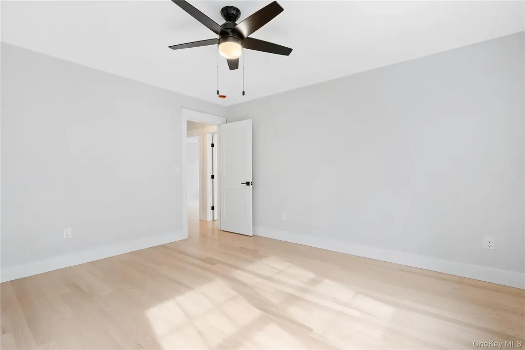 16 Stephens Lane Valhalla NY 10595