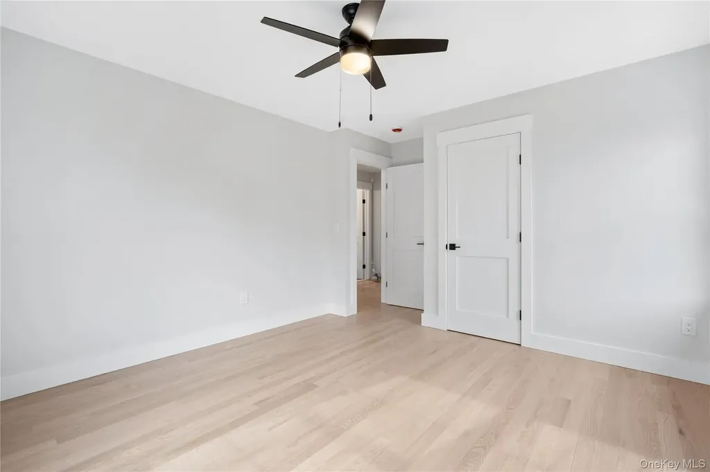 16 Stephens Lane Valhalla NY 10595