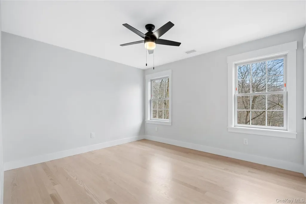 16 Stephens Lane Valhalla NY 10595