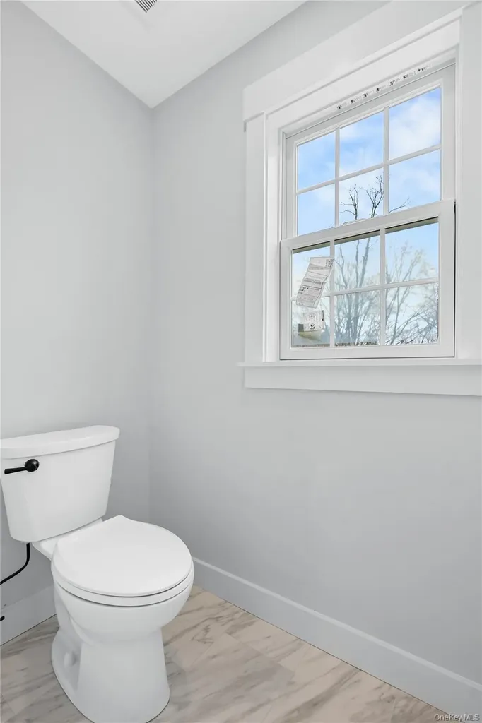 16 Stephens Lane Valhalla NY 10595