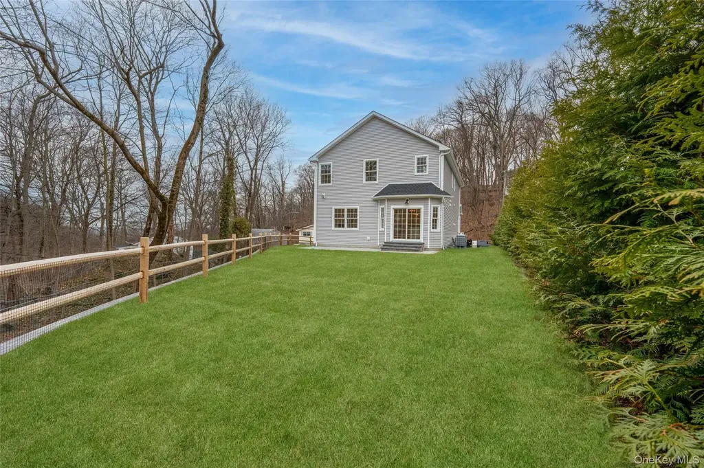 16 Stephens Lane Valhalla NY 10595