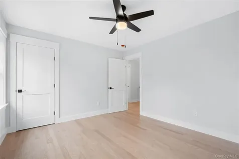 16 Stephens Lane Valhalla NY 10595