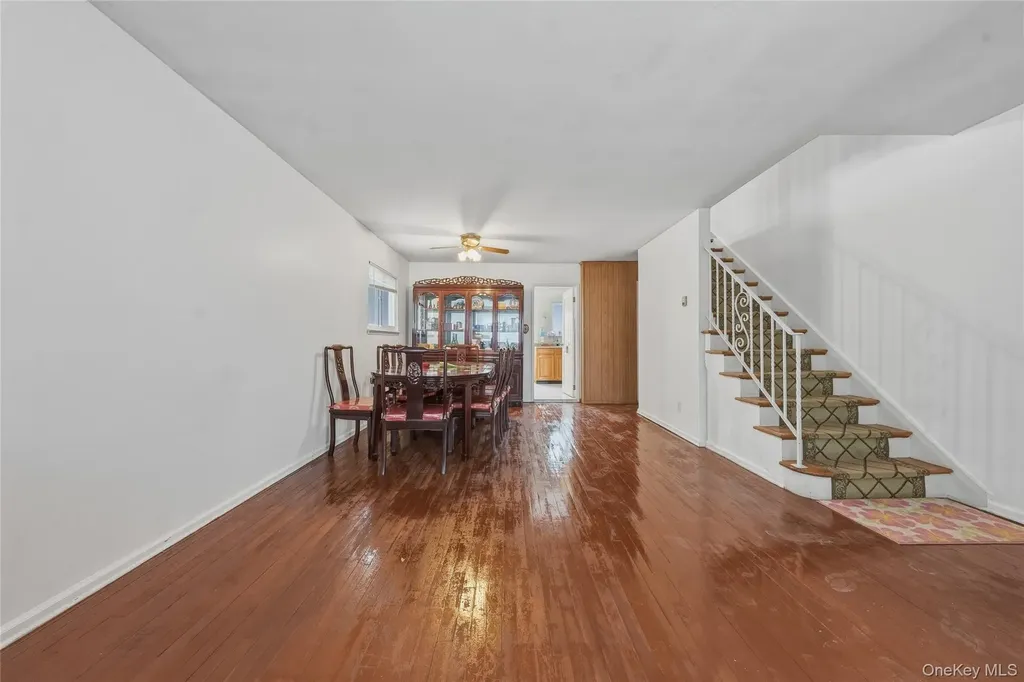 25552 148th Drive Rosedale NY 11422