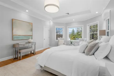 3 Robin Hill Road Scarsdale NY 10583
