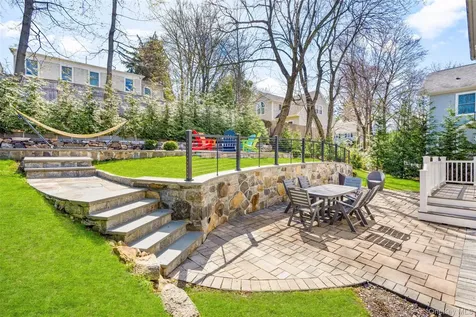 3 Robin Hill Road Scarsdale NY 10583