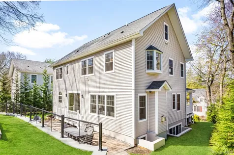 3 Robin Hill Road Scarsdale NY 10583