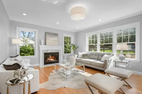 3 Robin Hill Road Scarsdale NY 10583