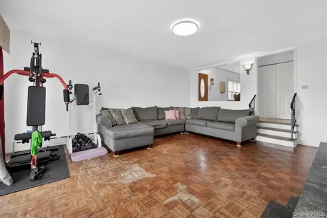 560 Locust Avenue Port Chester NY 10573