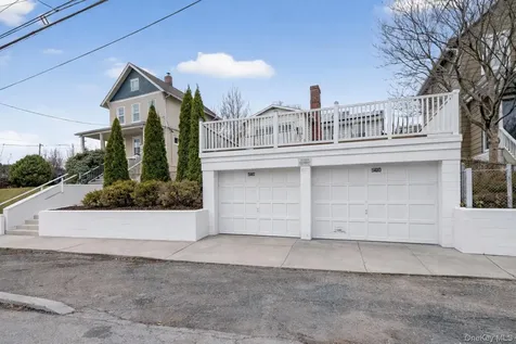 560 Locust Avenue Port Chester NY 10573