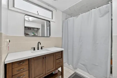 560 Locust Avenue Port Chester NY 10573