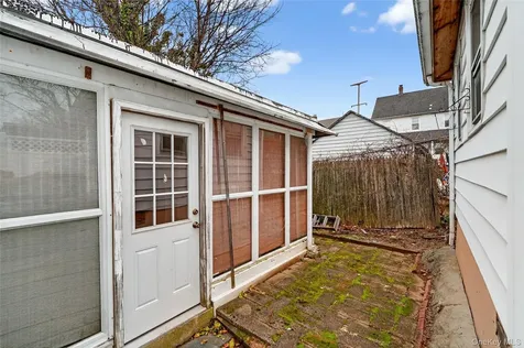 560 Locust Avenue Port Chester NY 10573