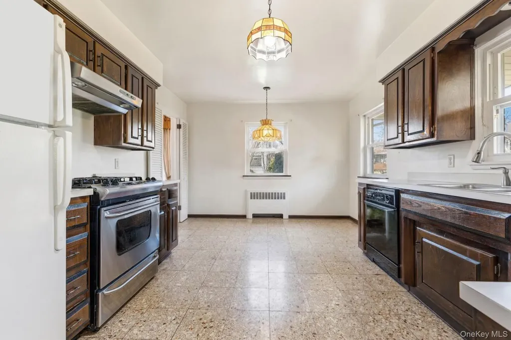 144-30 South Drive Malba NY 11357