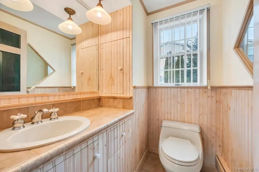 136 Harrison Avenue Bethpage NY 11714