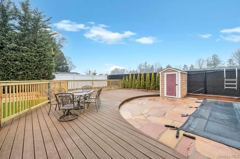 136 Harrison Avenue Bethpage NY 11714