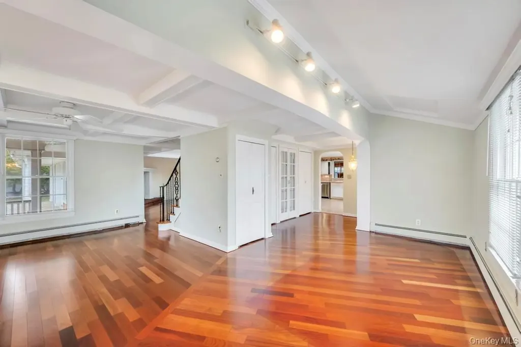 136 Harrison Avenue Bethpage NY 11714