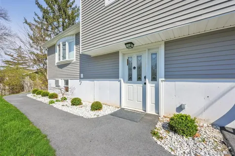 15 Duelk Avenue Blooming Grove NY 10950