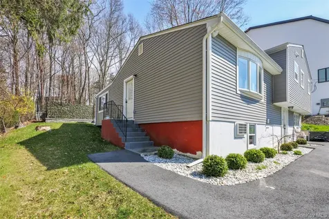 15 Duelk Avenue Blooming Grove NY 10950